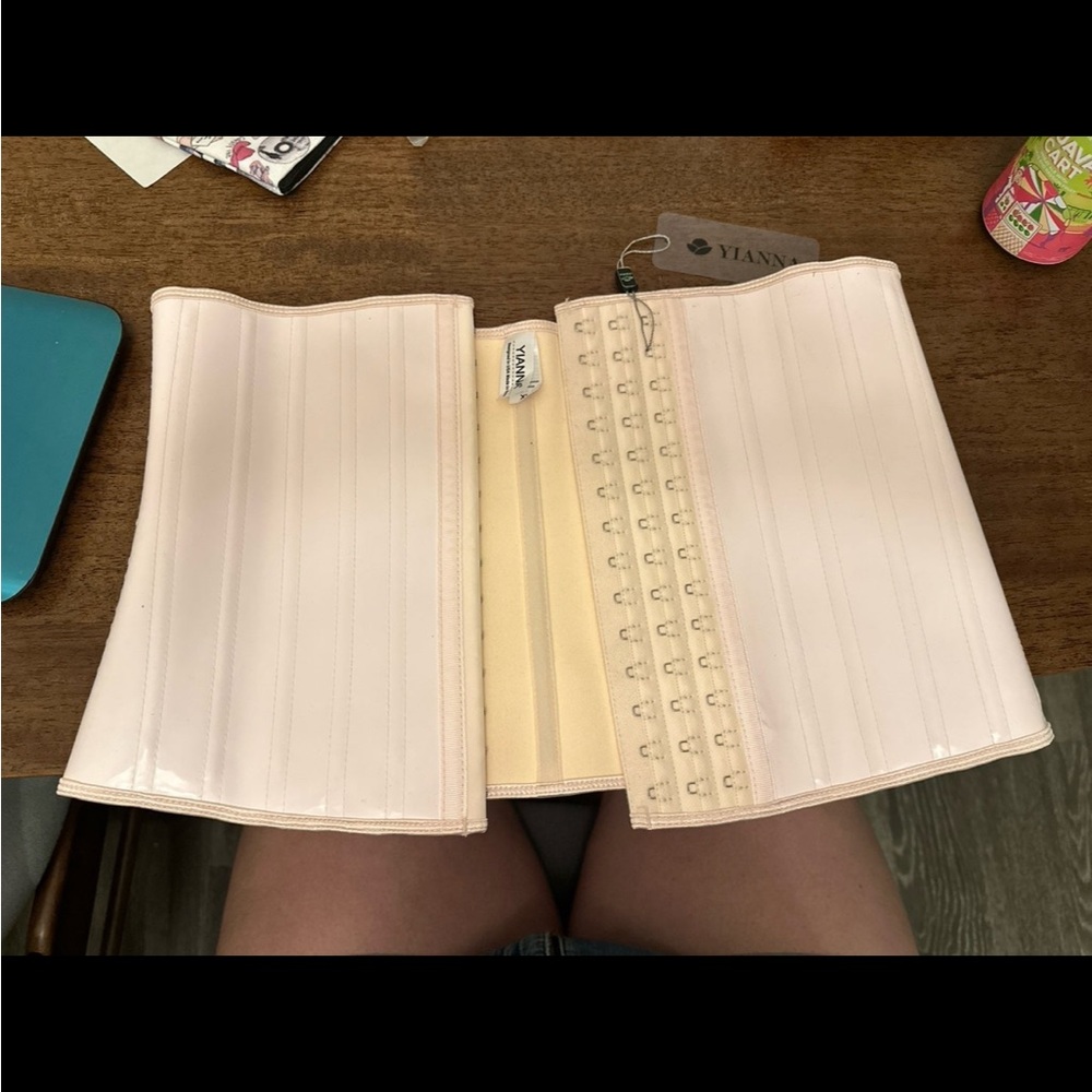 Yianna latex waist trainer corset beige XL